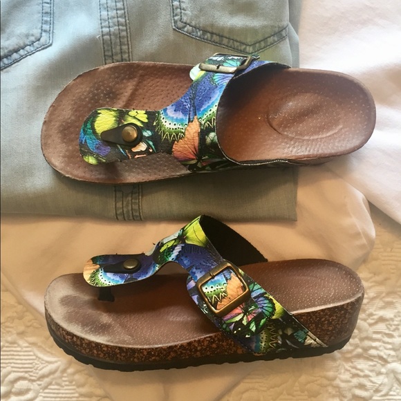 Dirty Laundry Shoes - 🎉Host🎉Pick🎉 Dirty Laundry Sandals